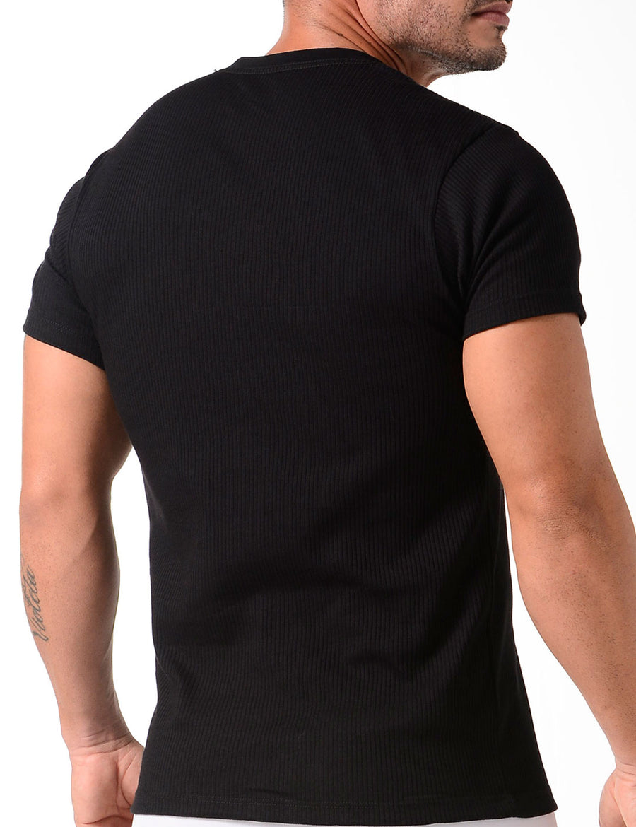 Camiseta cuello V acanalada (2682)