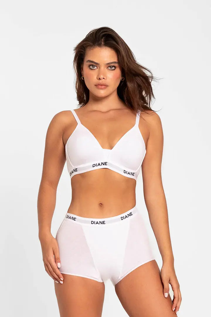 Detalle del algodón peinado y ajuste del panty bóxer Diane & Geordi - color blanco