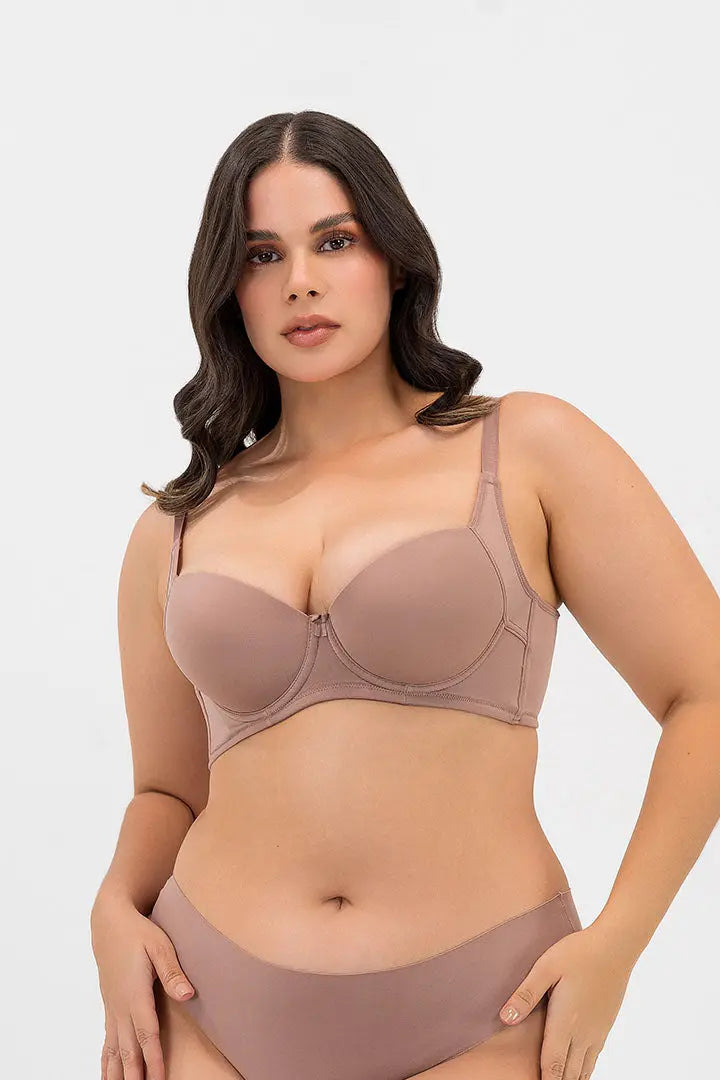 Vista lateral del brasier con aletas que cubren el pliegue axilar, color caramelo oscuro