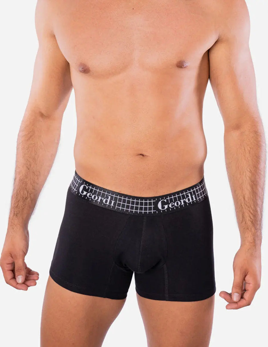 Bóxer corto en algodón premium y elástico suave – color negro