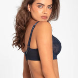 Vista posterior del brasier con alto cubrimiento y soporte, color azul oscuro