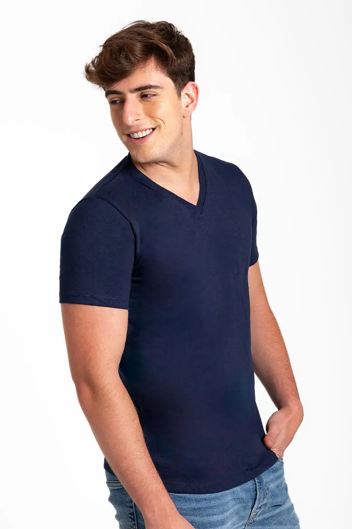 Camiseta cuello V (2850) Diane & Geordi Colombia