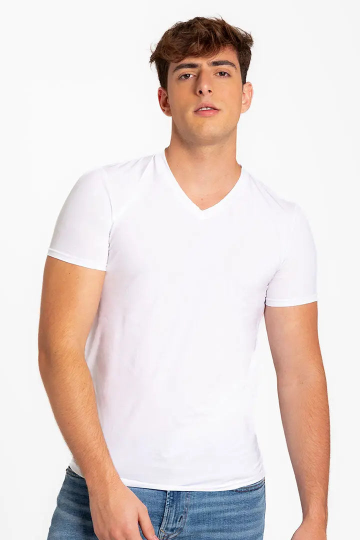 Camiseta cuello V (3987) Diane & Geordi Colombia