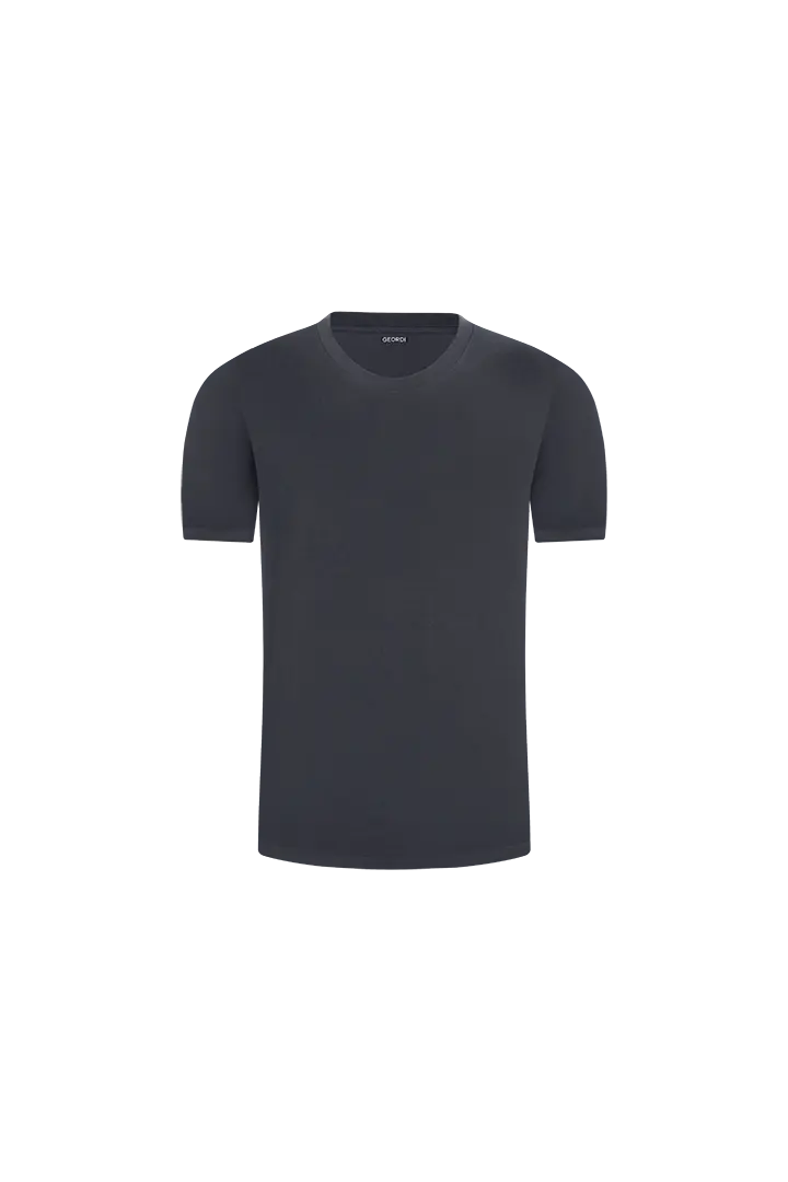 Camiseta básica manga corta para uso casual. Color negro | Diane&Geordi