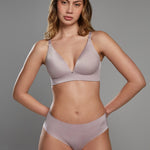 Brasier copa triangular sin varilla con base ancha – vista frontal