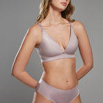 Detalle del brasier con interior en Powernet