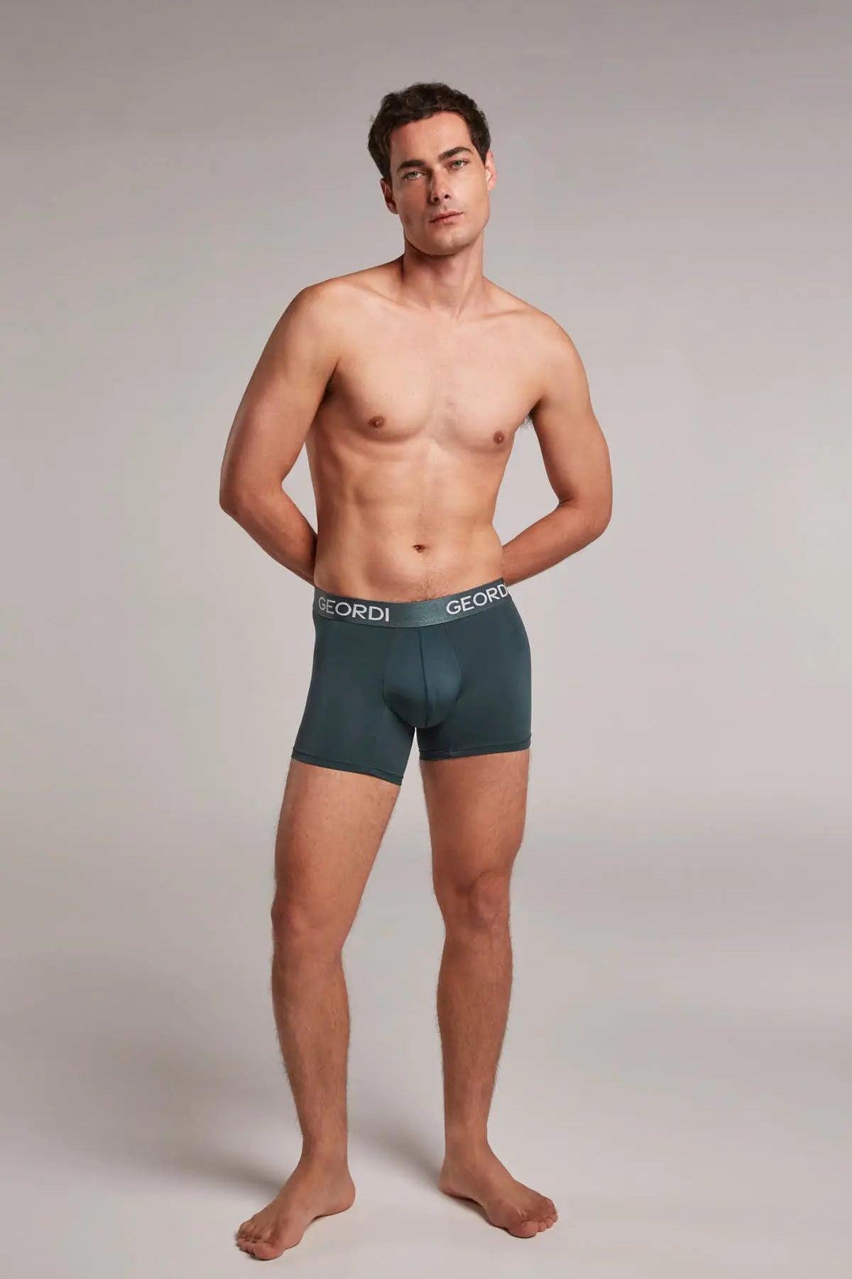 Bóxer medio (GG02A5) Diane & Geordi Colombia