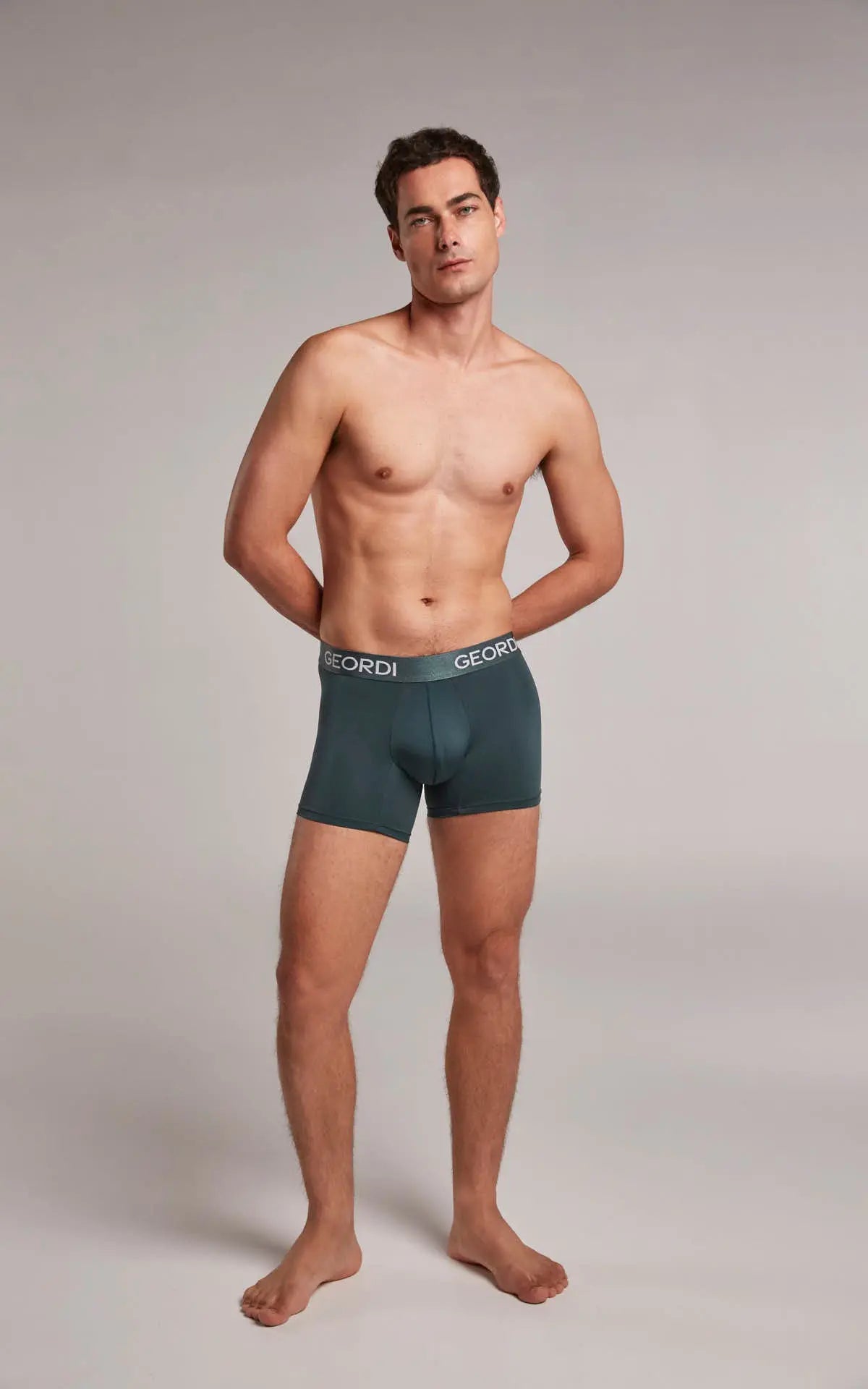 Bóxer medio (GG02A5) Diane & Geordi Colombia