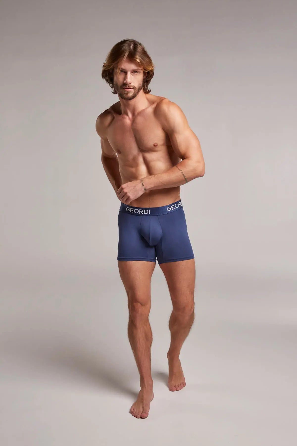 Bóxer medio (GG02A5) Diane & Geordi Colombia