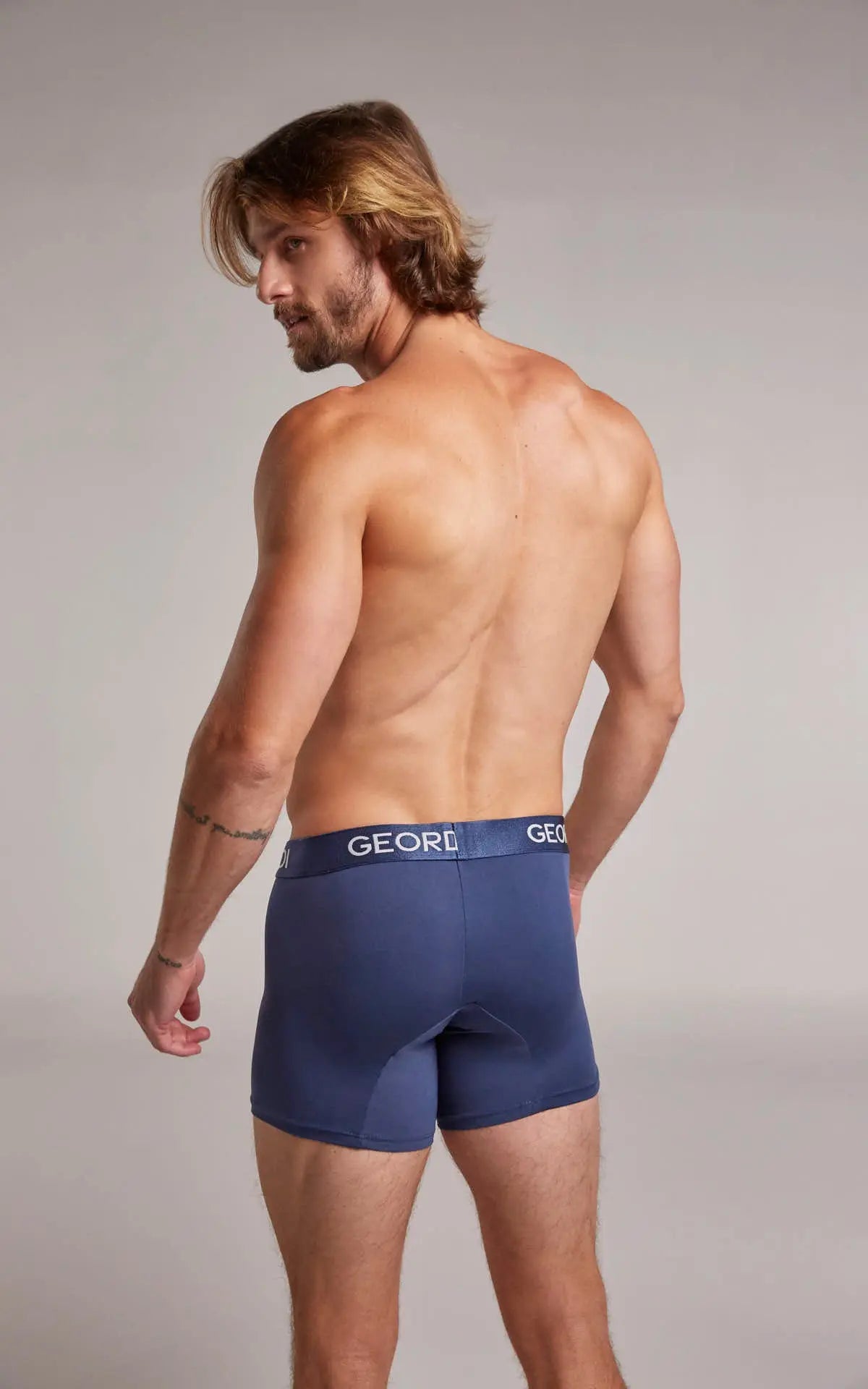 Bóxer medio (GG02A5) Diane & Geordi Colombia