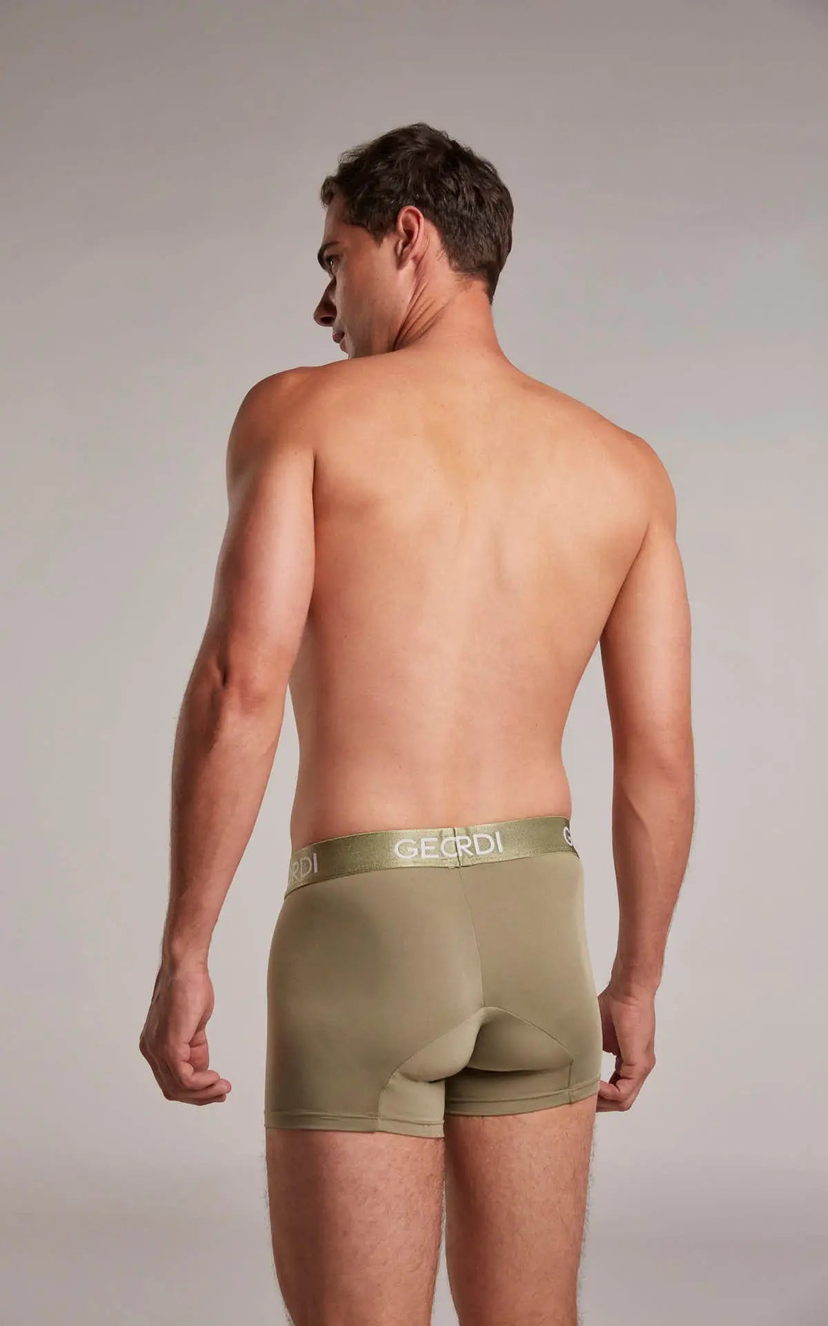 Bóxer medio (GG02A5) Diane & Geordi Colombia