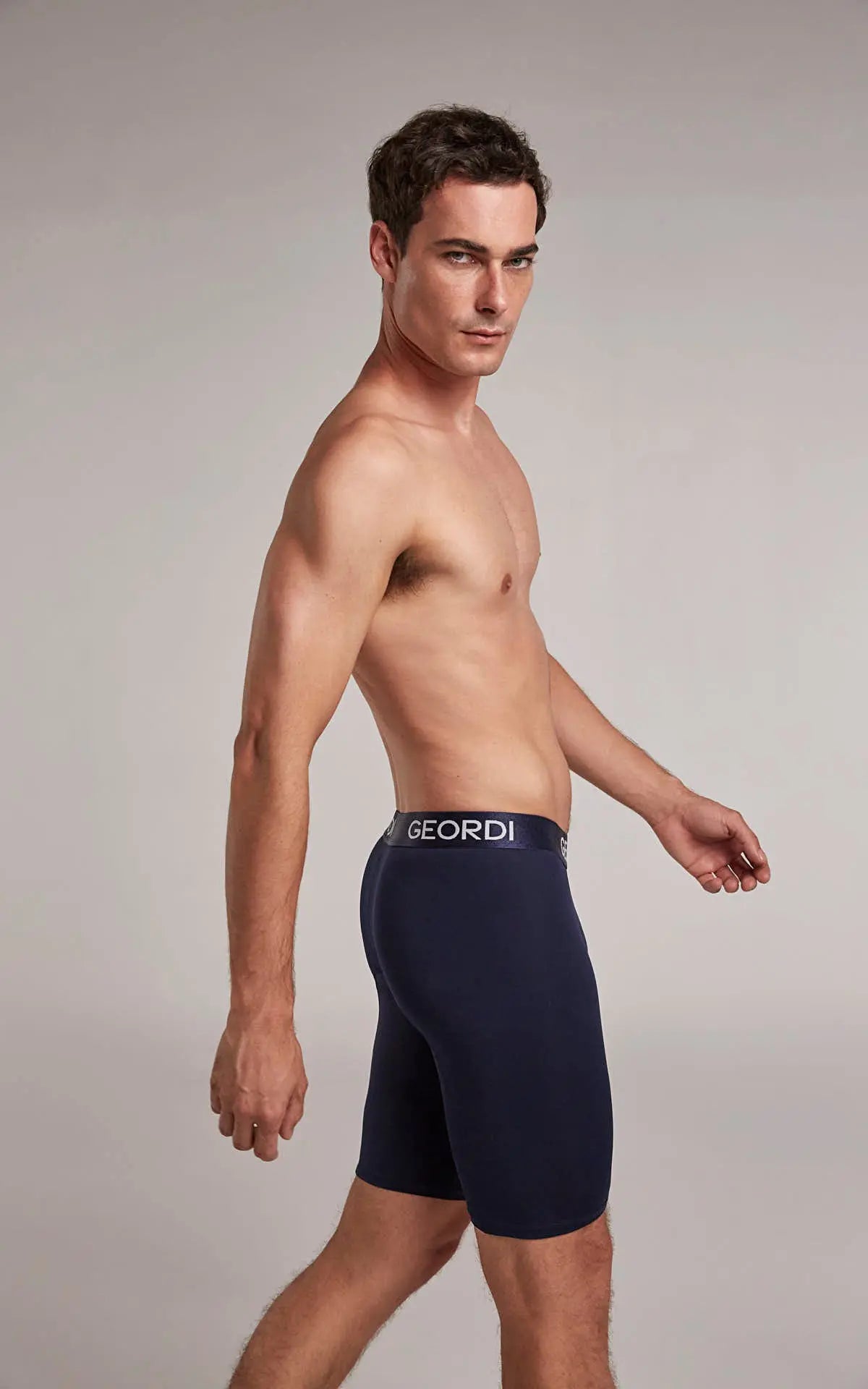 Vista lateral del bóxer con sistema de doble pinza lado