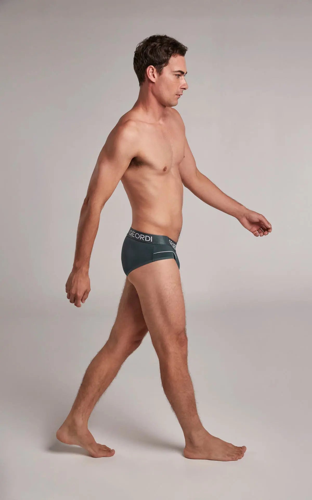 Brief (GG05B8) Diane & Geordi Colombia