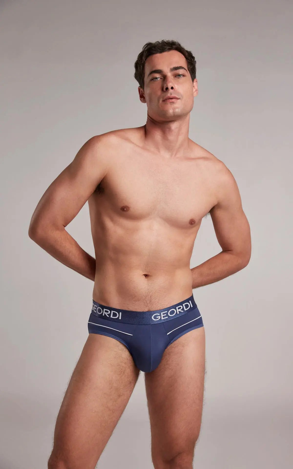 Brief (GG05B8) Diane & Geordi Colombia