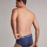 Brief (GG05B8) Diane & Geordi Colombia