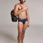 Brief (GG05B8) Diane & Geordi Colombia