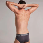 Brief (GG05B8) Diane & Geordi Colombia