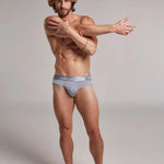 Brief (GG05B8) Diane & Geordi Colombia