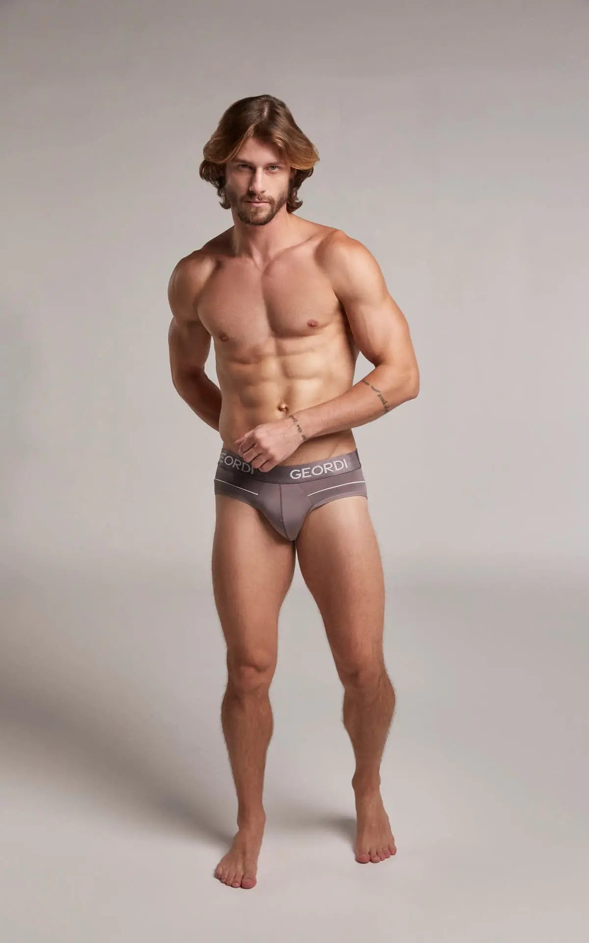 Brief (GG05B8) Diane & Geordi Colombia