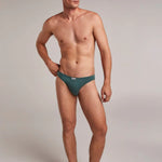 Tanga (2164) Diane & Geordi Colombia