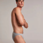 Tanga (2164) Diane & Geordi Colombia