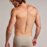 Tanga (2164) Diane & Geordi Colombia