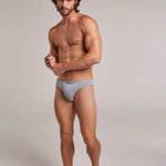 Tanga (2164) Diane & Geordi Colombia