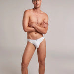 Tanga (2164) Diane & Geordi Colombia