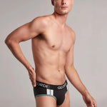 Brief (5178) Diane & Geordi Colombia