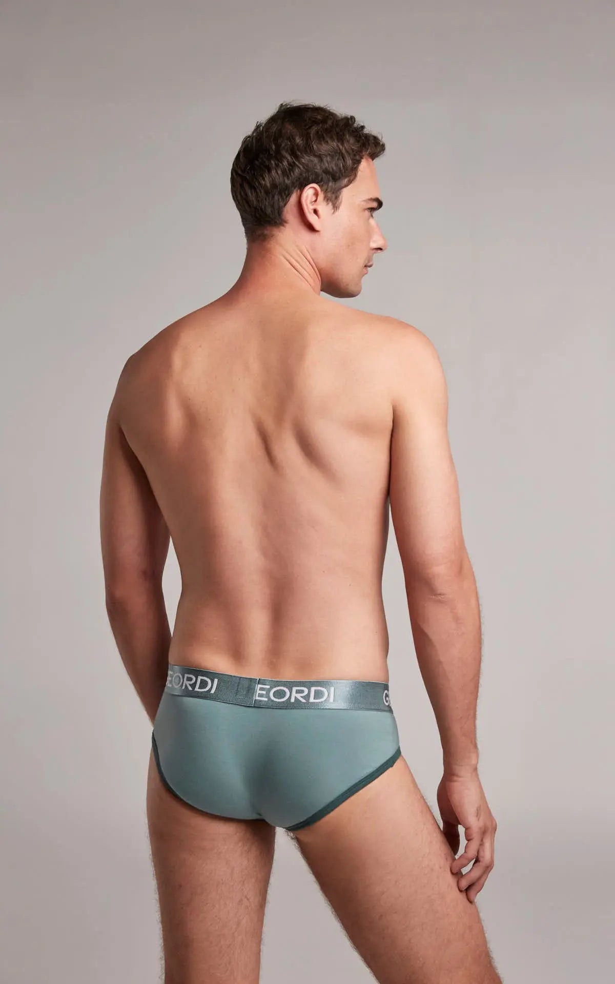 Brief (5178) Diane & Geordi Colombia