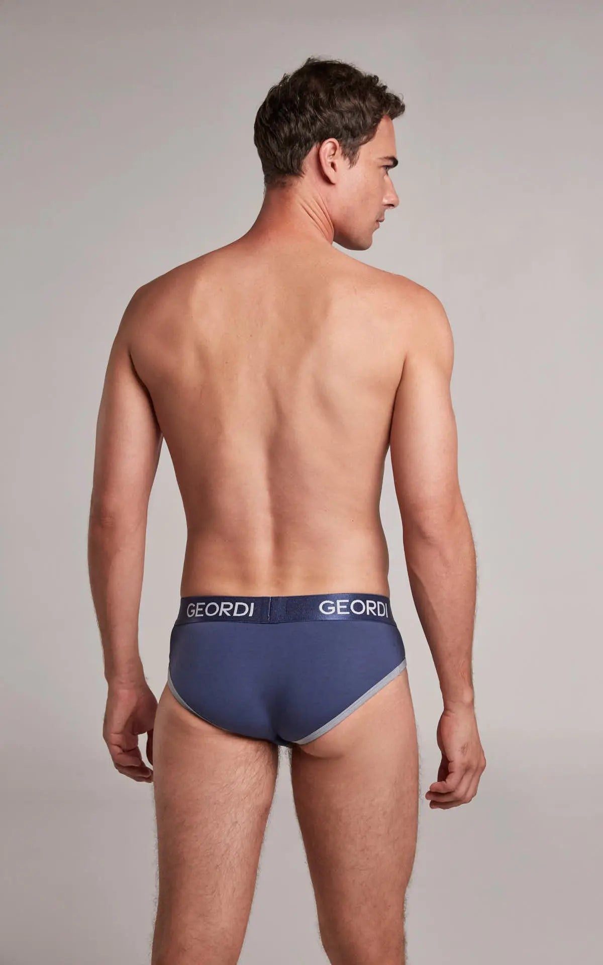 Brief (5178) Diane & Geordi Colombia