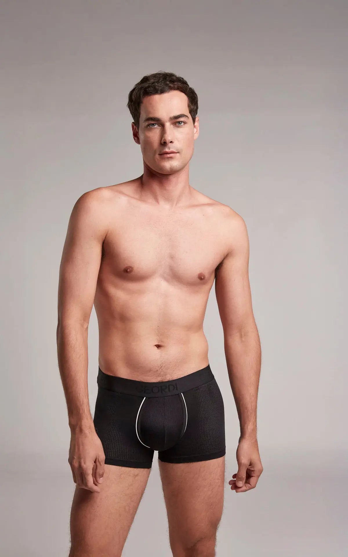 Bóxer medio (GG05B4) Diane & Geordi Colombia