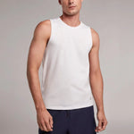 Camiseta deportiva cuello redondo para mujer en malla blanca