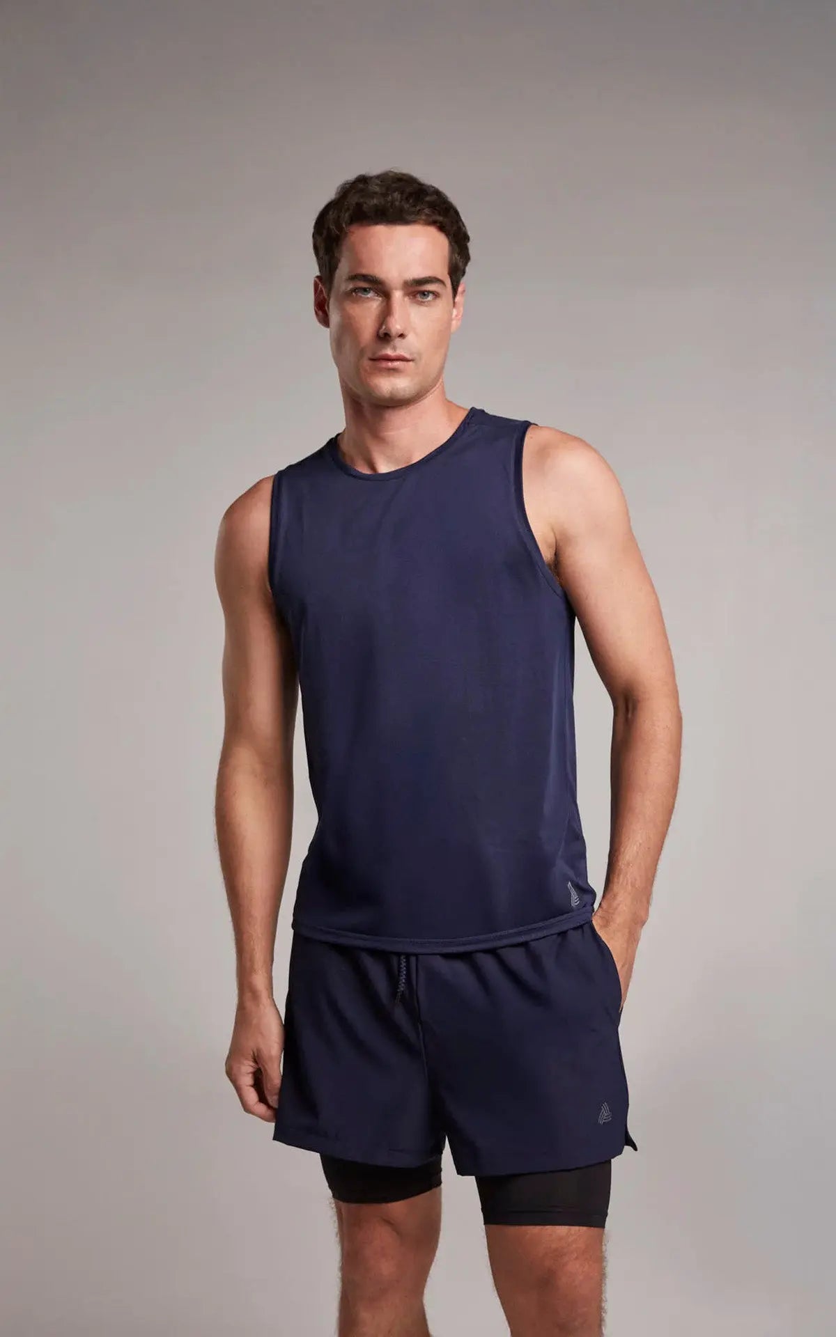 Camiseta deportiva cuello redondo para mujer en malla