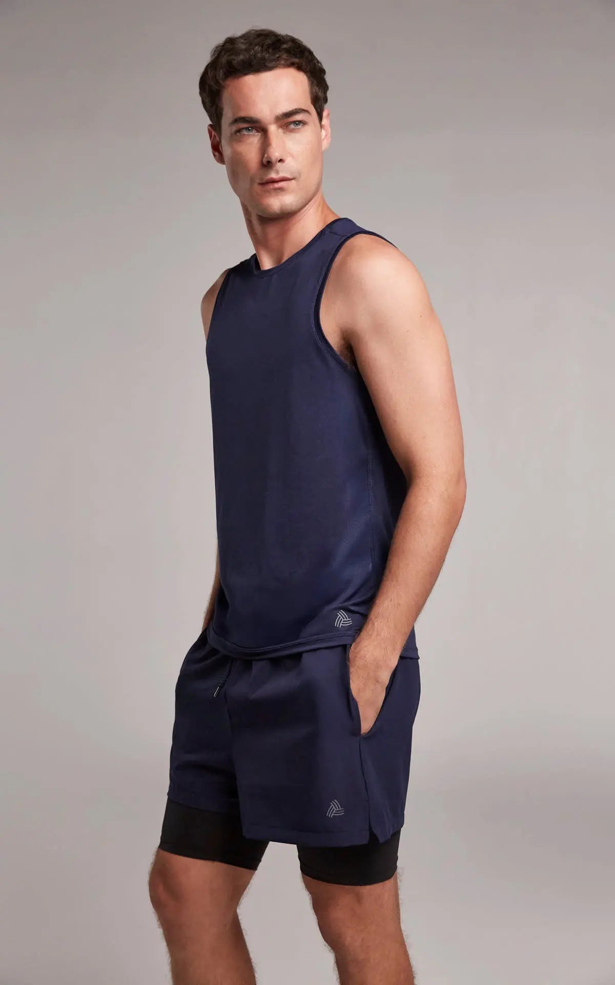 Camiseta deportiva cuello redondo para mujer en malla de lado azul oscuro