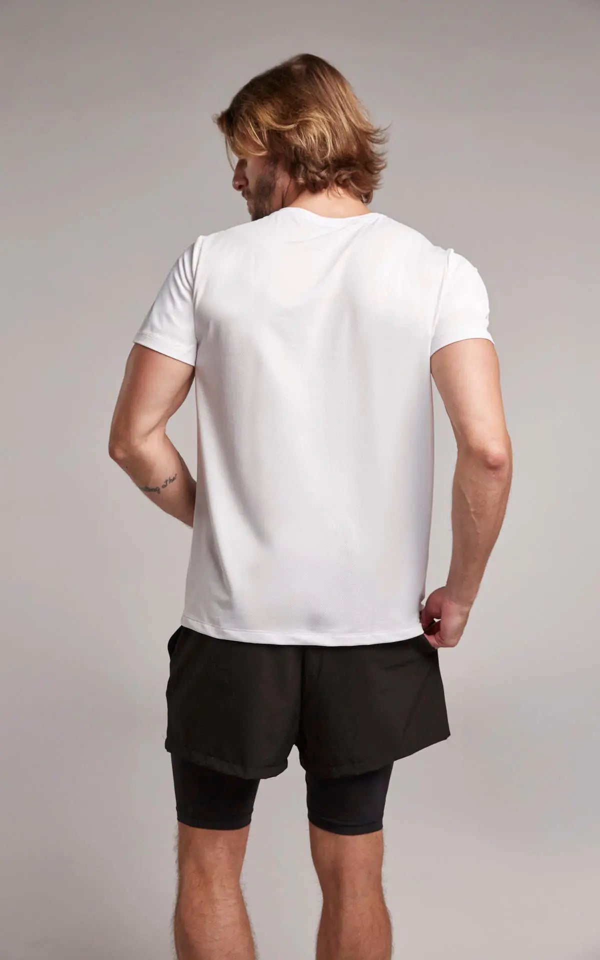 Camiseta cuello redondo (GO01D3) Diane & Geordi Colombia