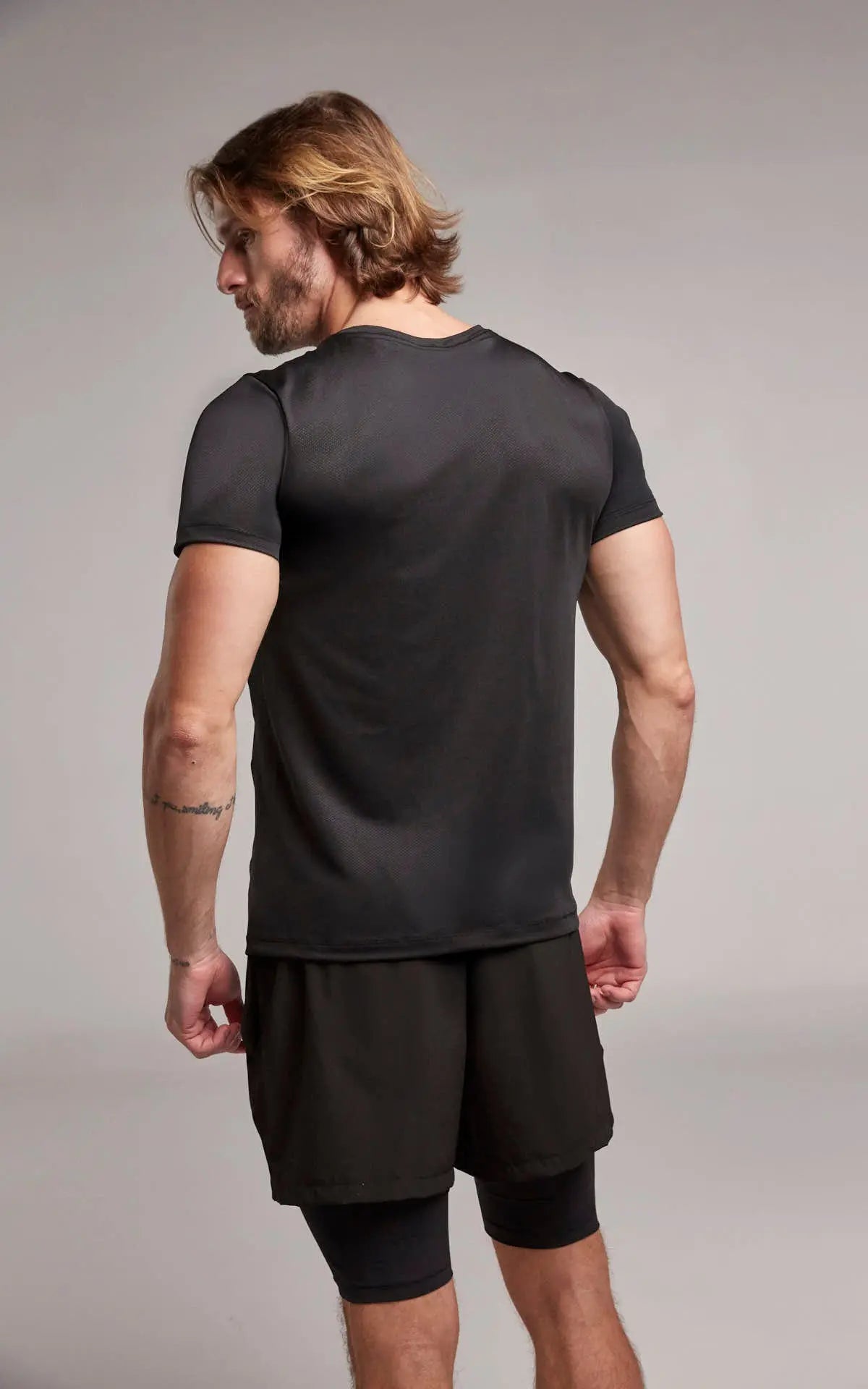 Camiseta cuello redondo (GO01D3) Diane & Geordi Colombia