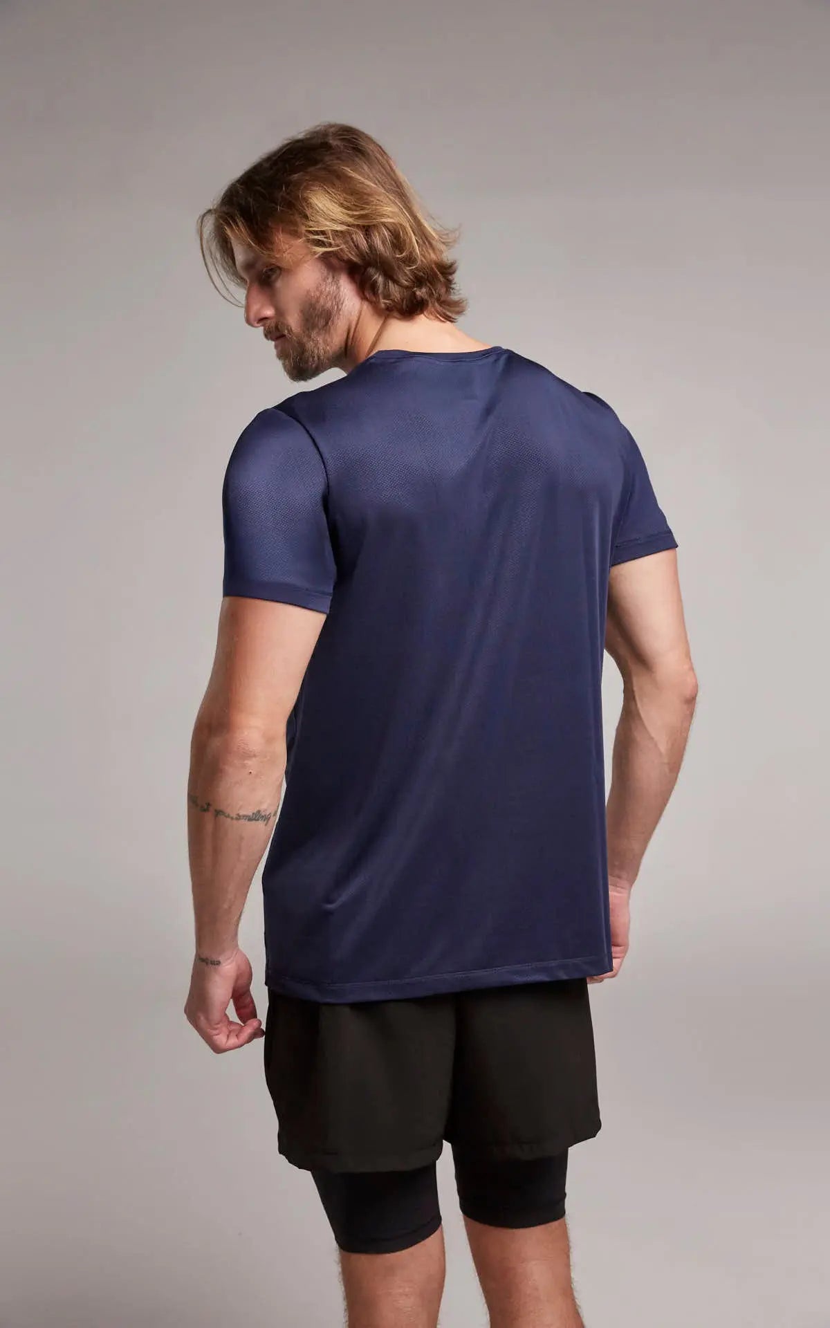 Camiseta cuello redondo (GO01D3) Diane & Geordi Colombia