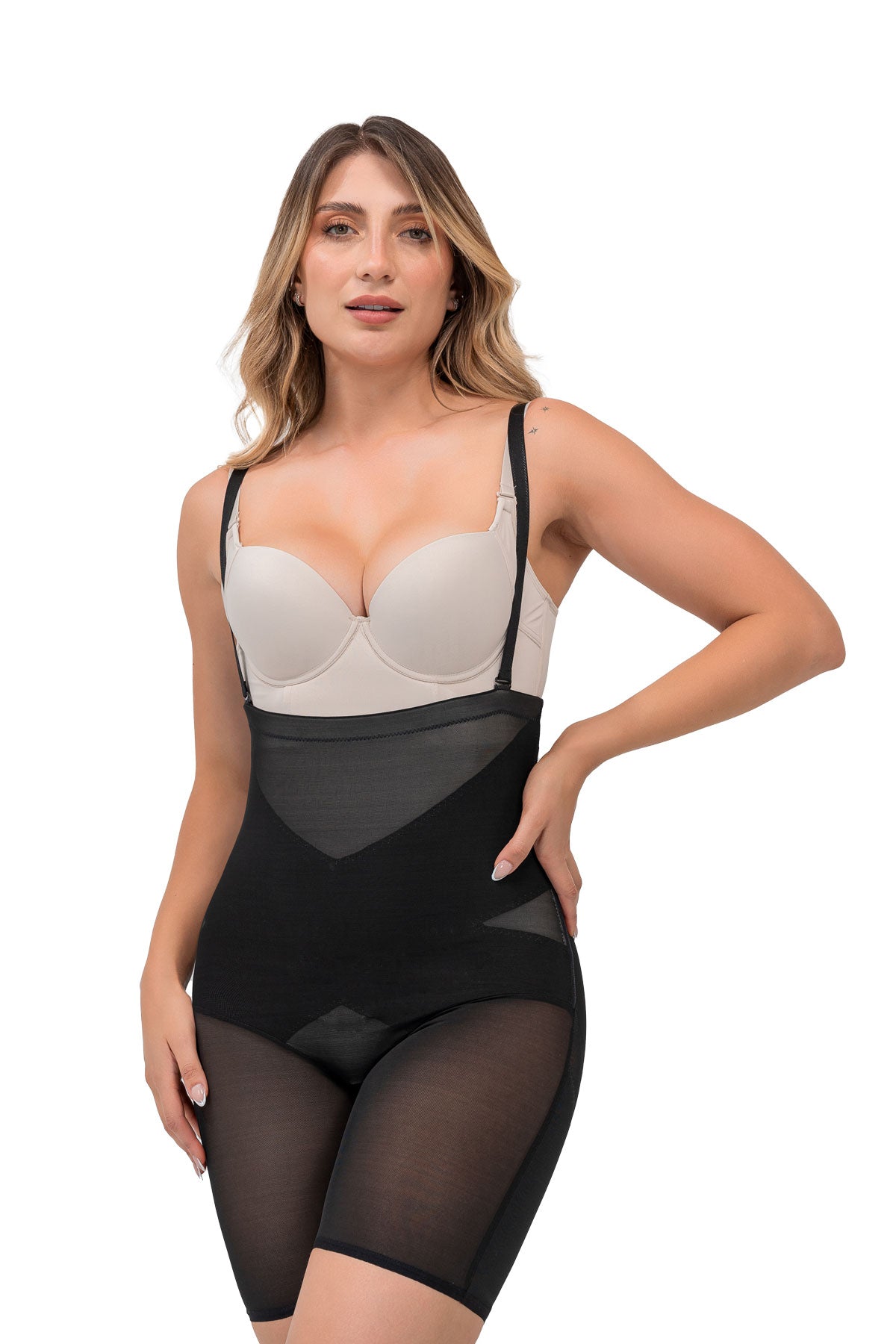 Faja colombiana short corto con efecto levanta glúteos medio y control de abdomen suave