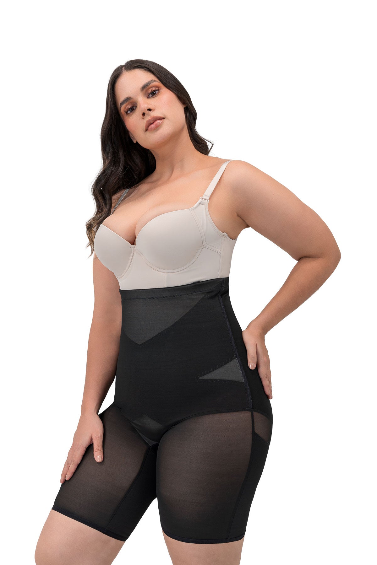 Faja colombiana short corto con efecto levanta glúteos medio y control de abdomen suave