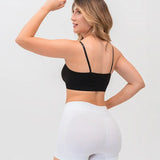 Panty seamless sin costuras tipo mini short de tiro alto - color blanco  de espalda