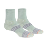 Media larga con tejido suave y ajuste cómodo, color verde