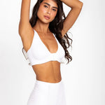 Panty bóxer alto cubrimiento Diane & Geordi, color blanco de frente