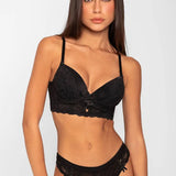 Panty brasilera en tul y encaje floral – Diane & Geordi, color negro