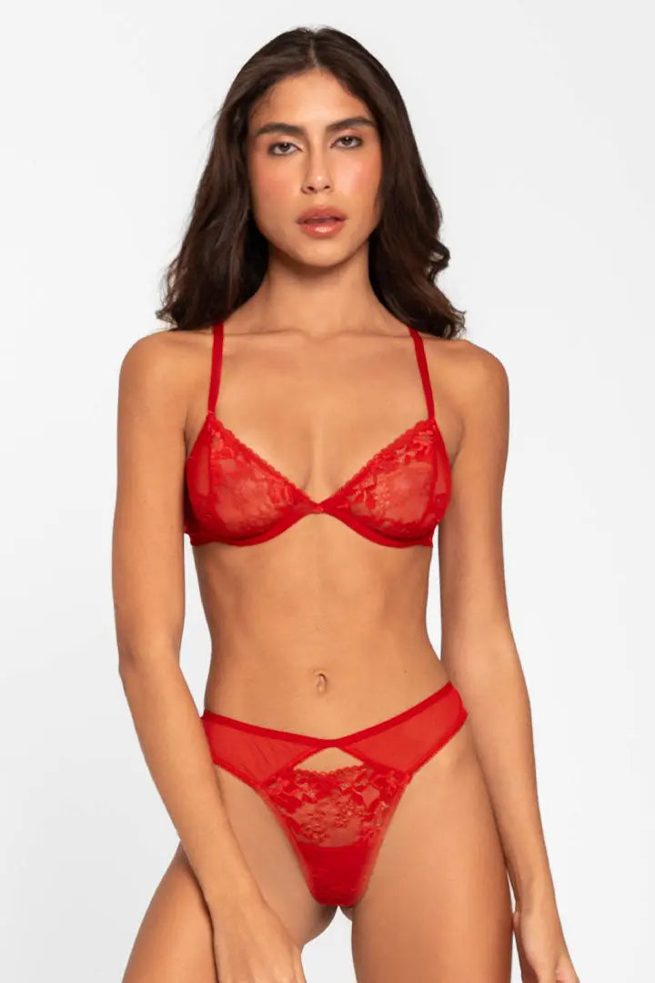 Panty brasilera en tul y encaje floral color rojo