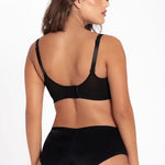 Panty cachetero invisible unicolor con efecto levanta cola – Diane & Geordi, color negro de espalda