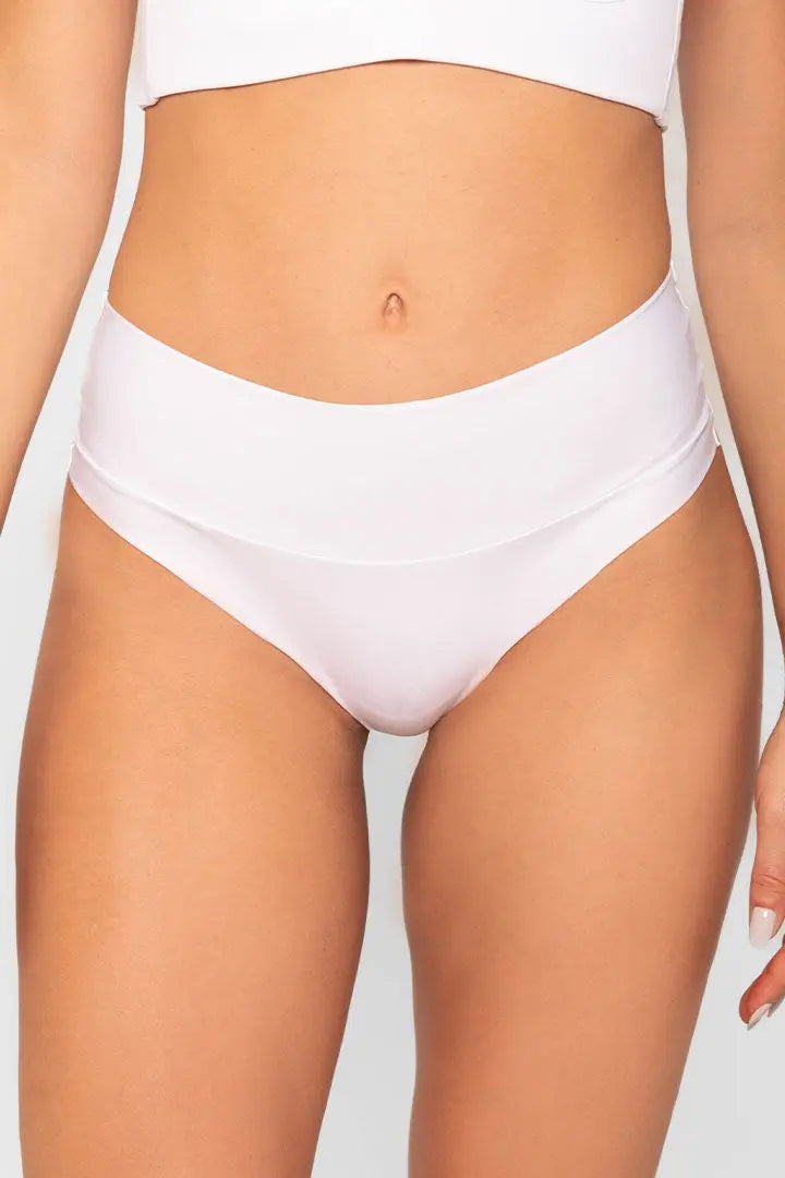 Panty Diane & Geordi en microfibra colro blanco plano detalle 