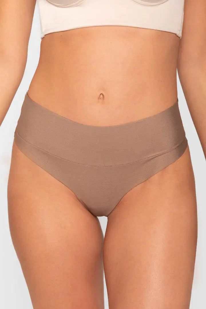 Panty con corte limpio y sin marcas visibles
