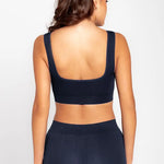 Panty bóxer seamless unicolor con control suave y cobertura extendida – Diane & Geordi, color azul oscuro plano de espaldas