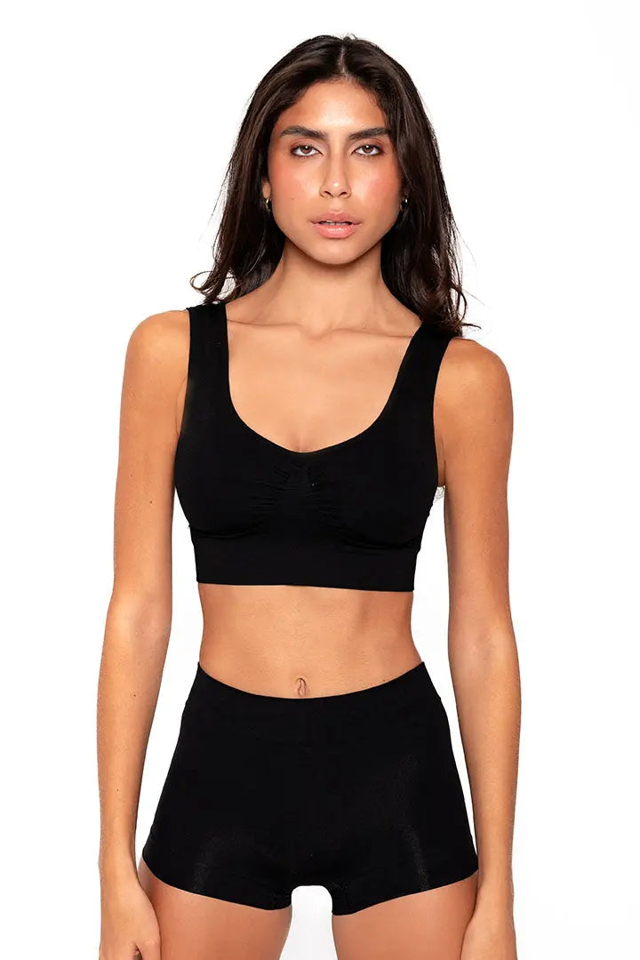 Panty bóxer seamless unicolor con control suave y cobertura extendida – Diane & Geordi, color negro 